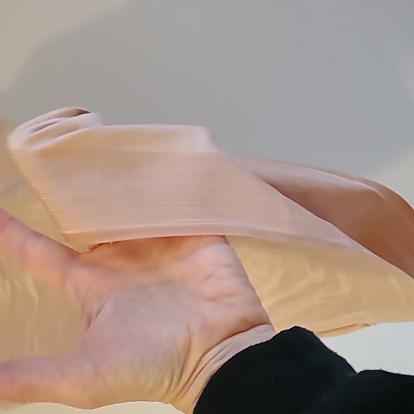 Ruby ribbon camis - Picture 3 of 6